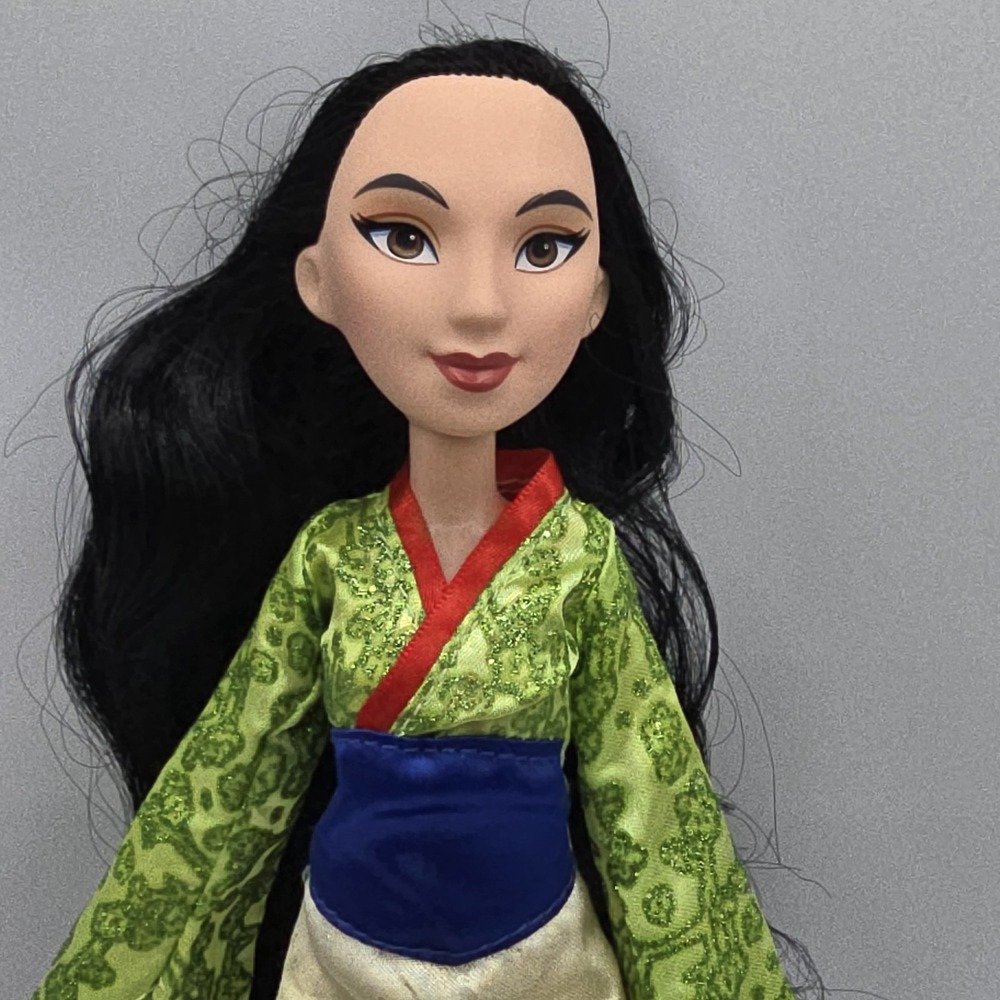 Disney Princess Royal Shimmer Mulan 11"‎ Doll (Hasbro, 2015)